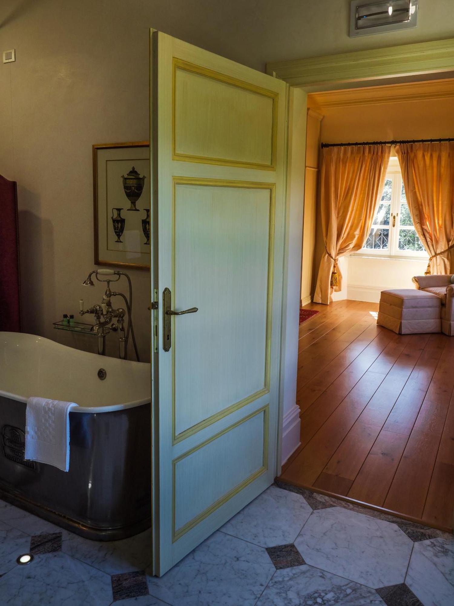 Hotel Villa Casanova ลุคคา ภายนอก รูปภาพ